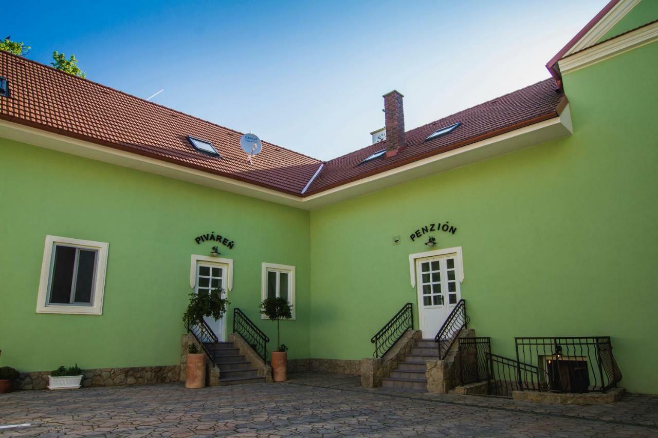 Penzion Kuria Nové Mesto nad Váhom Eksteriør billede