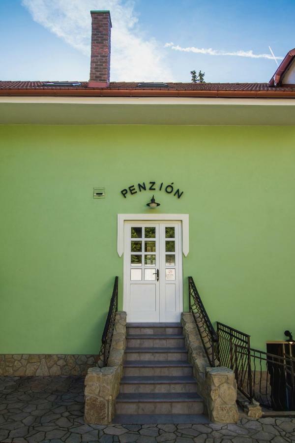 Penzion Kuria Nové Mesto nad Váhom Eksteriør billede